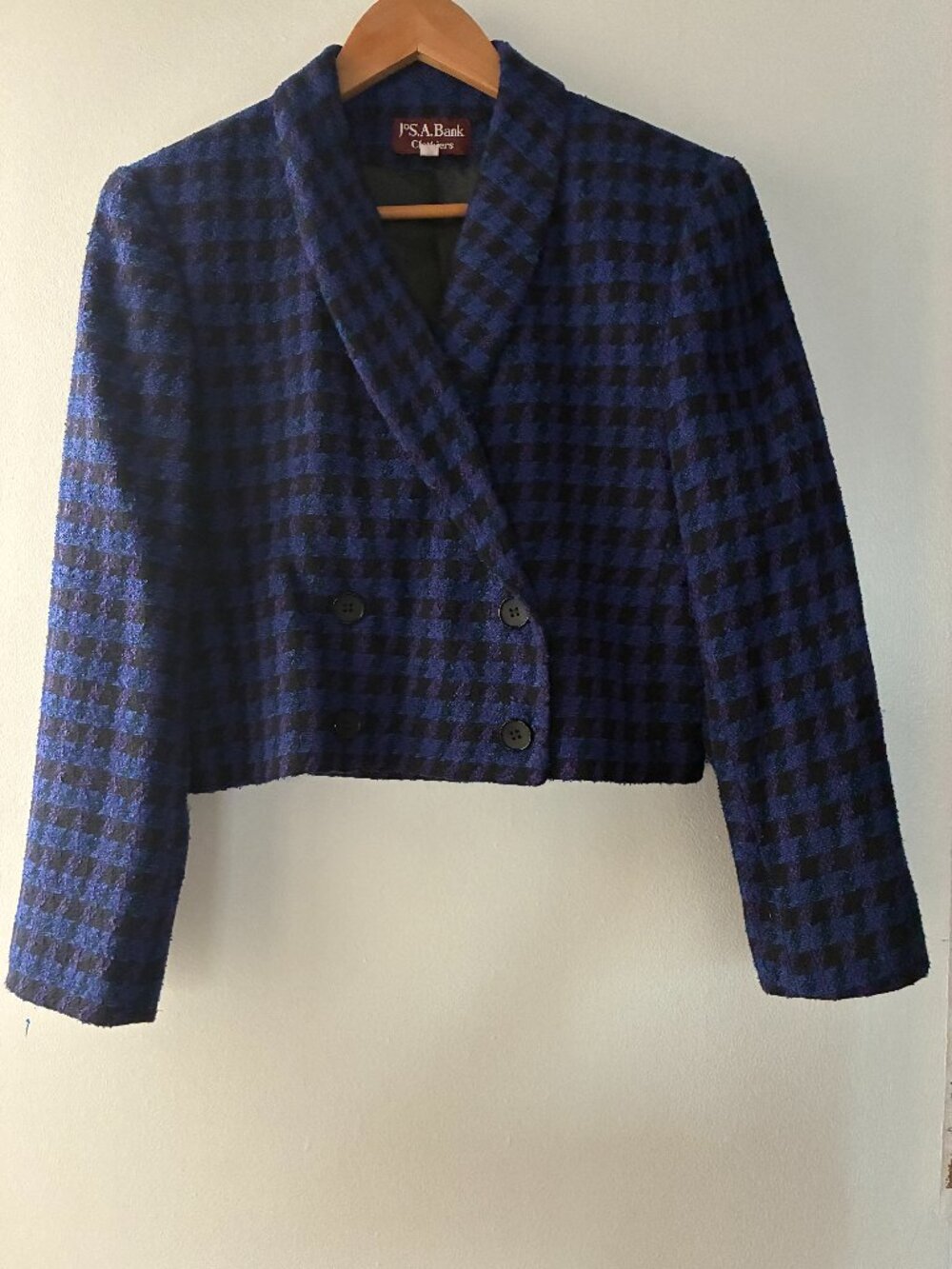 JoS A. Bank Cropped Wool Houndstooth Blazer